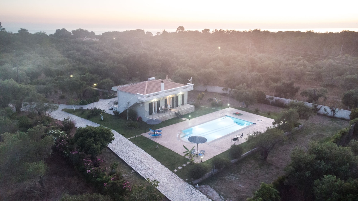 Villa Adonis