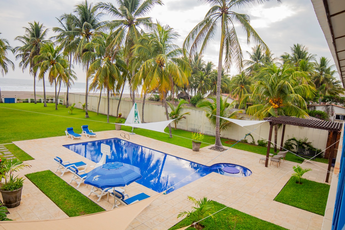 Casa frente al mar "Las Palmas", El Salvador.