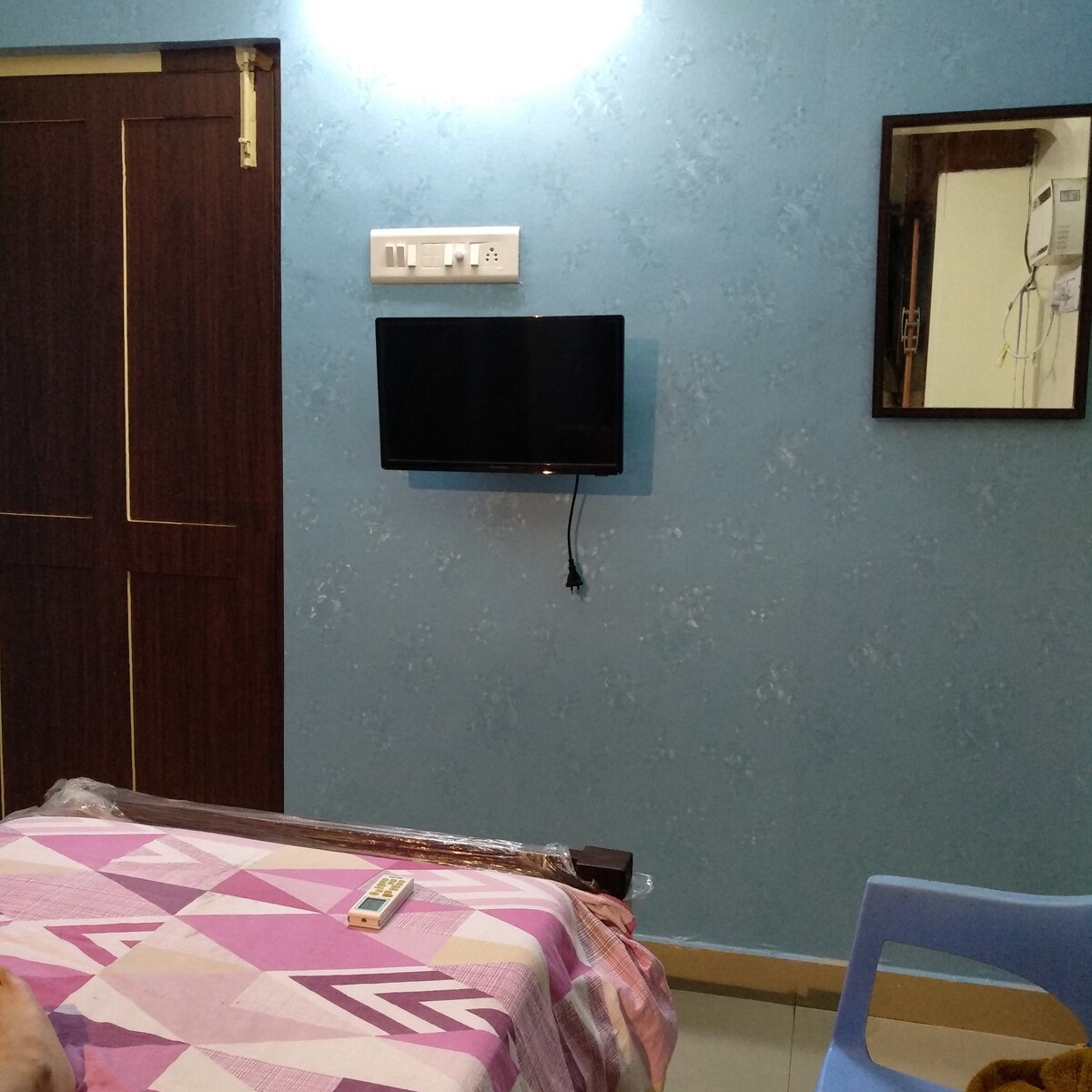 独立房间@ Adyar-3BHK/紧凑型/单身公寓/安静