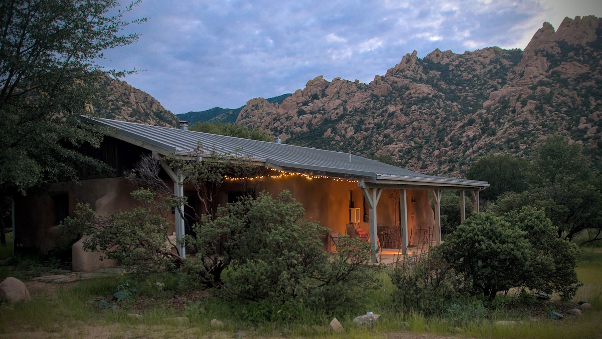 Cochise Stronghold Suite with a View