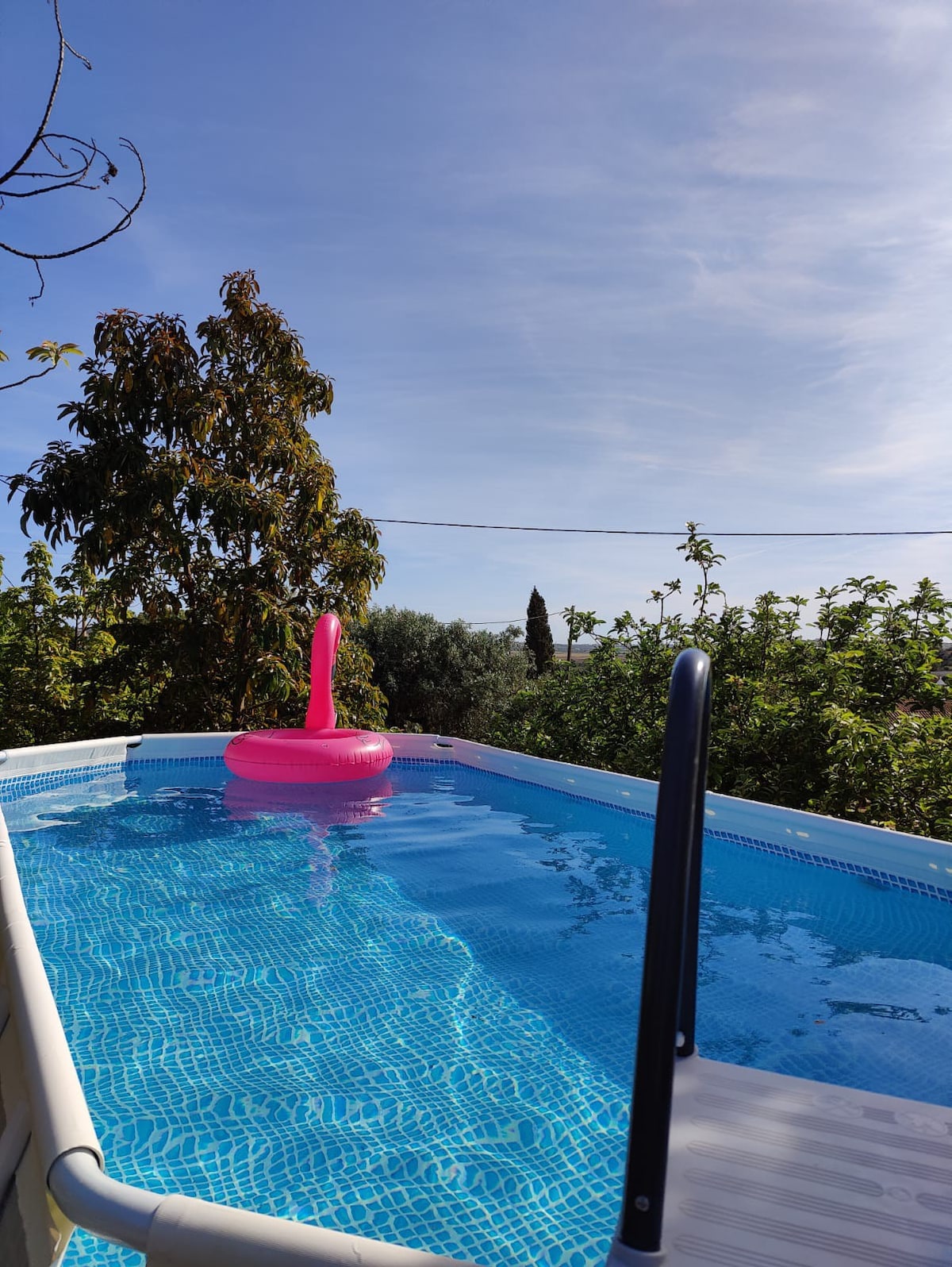 Casa Amarelo -小房子，景色绝佳，泳池