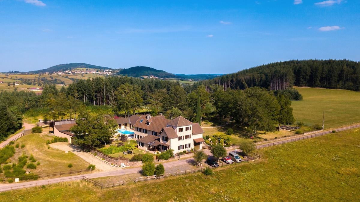 Gîte L'écurie du Domaine Sur-Valot