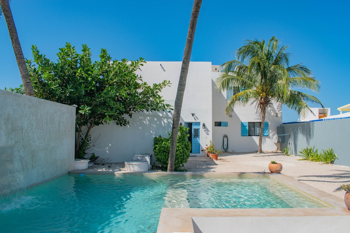 Coastal Casual Beach Bliss + Pool + Rooftop Deck