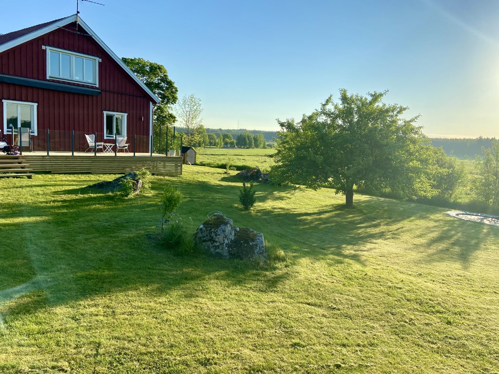 Trevlig villa på landet med bubbelpool och veranda