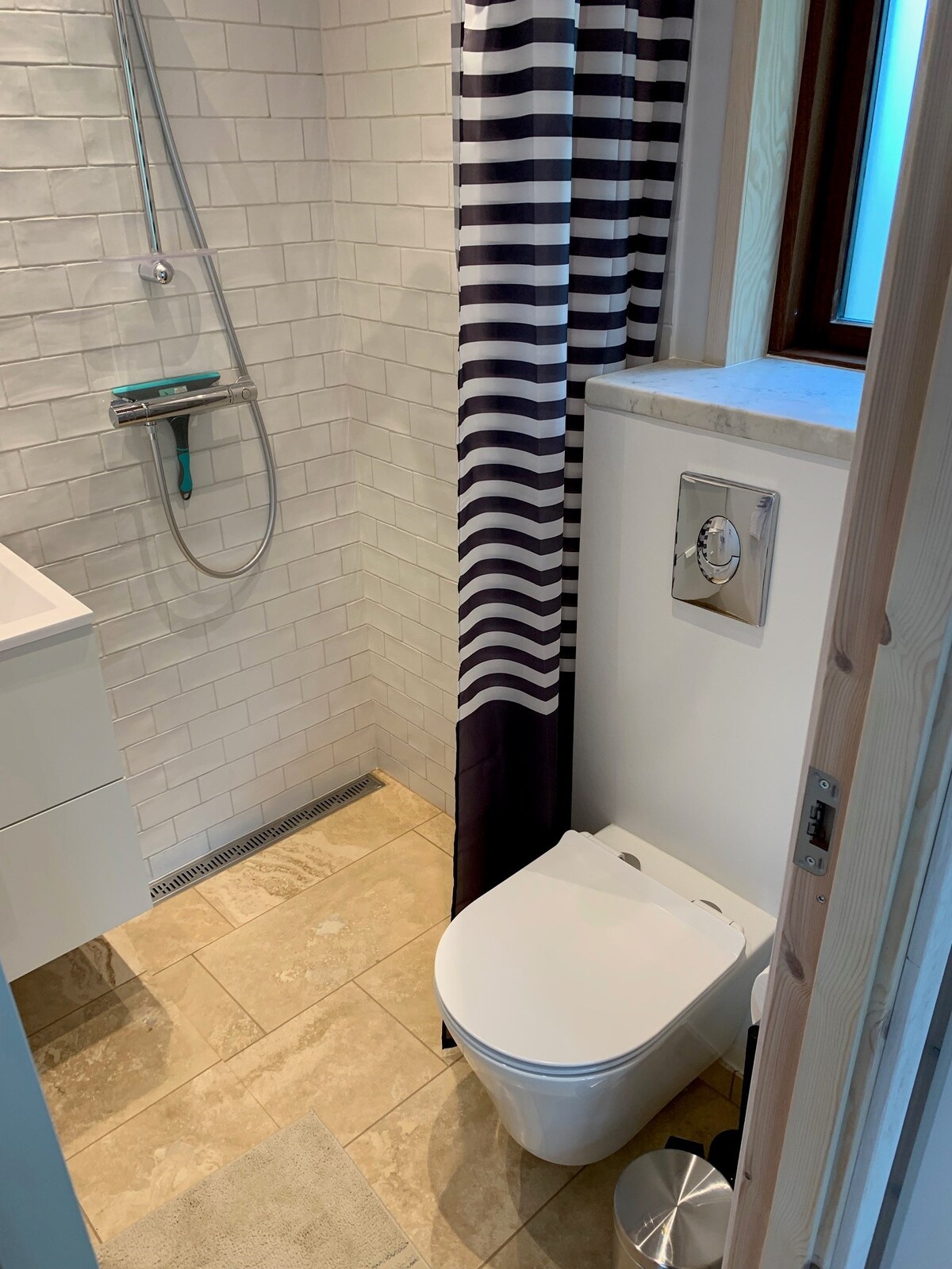 Vesterø全新豪华客房，带独立卫生间/浴室