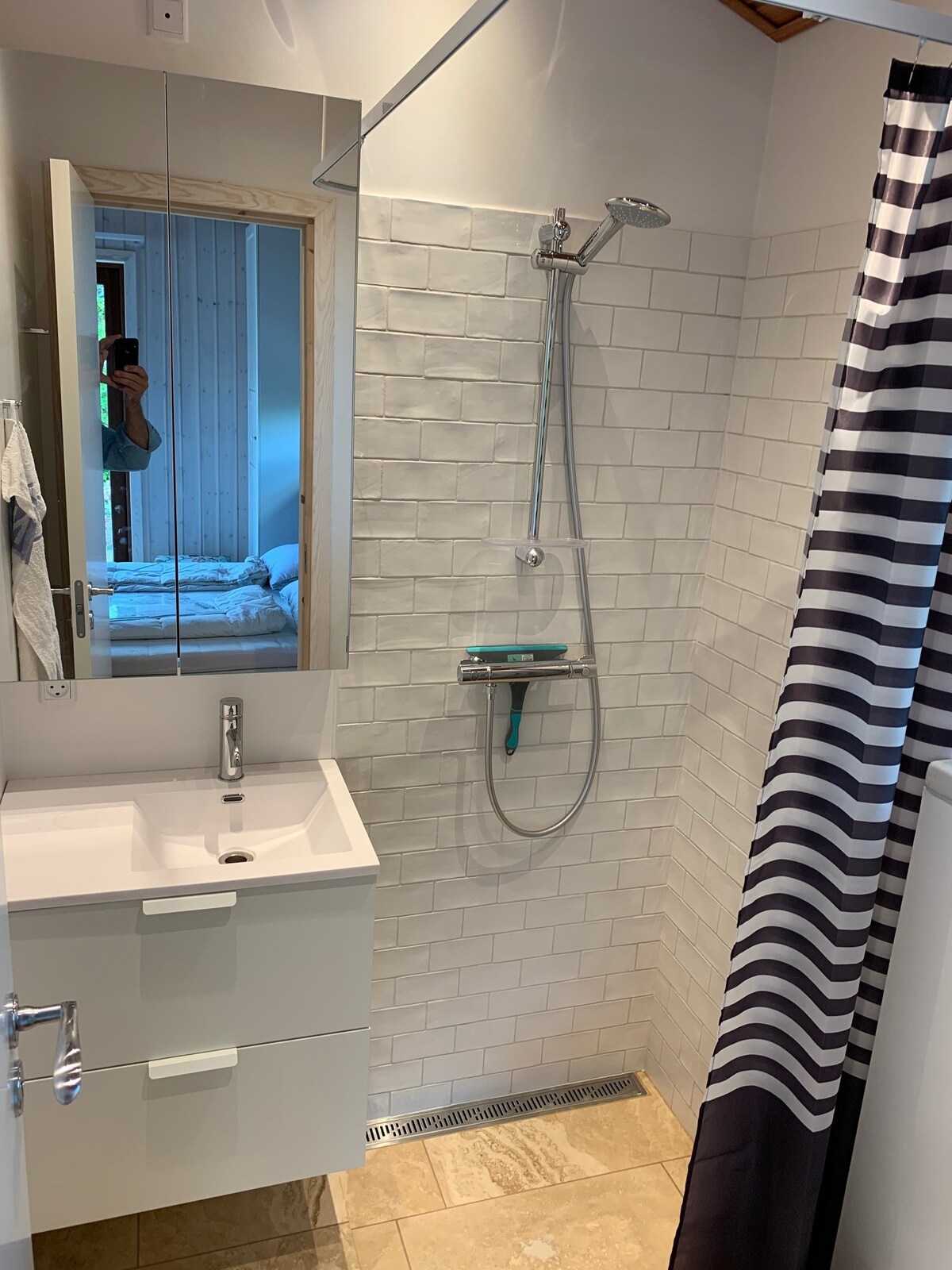 Vesterø全新豪华客房，带独立卫生间/浴室
