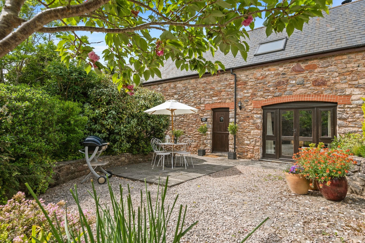 Holiday Cottage & Pool in beautiful South Devon