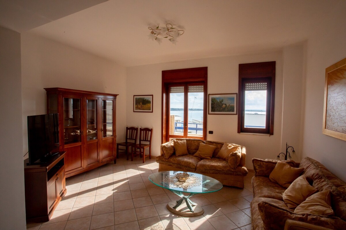 Primavera Apartment | sea view holiday house