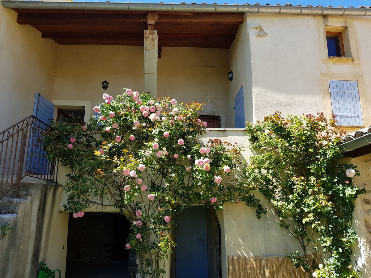 Gîte avec piscine Luberon 6 pax