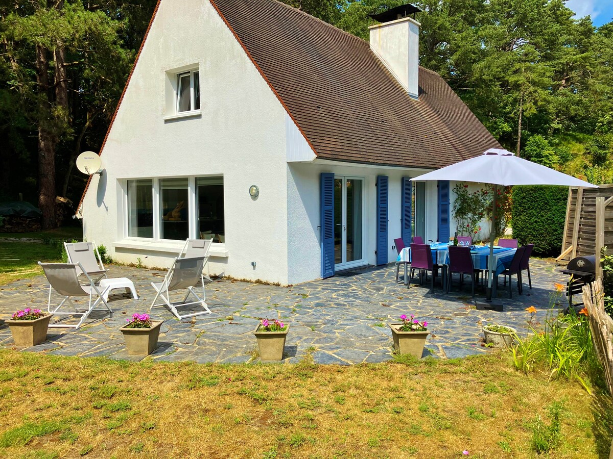 Villa Hardelot in the forest near the golf course