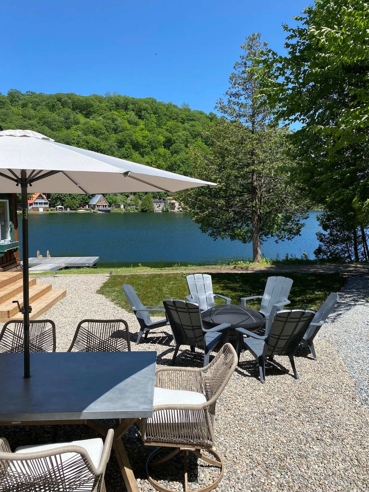 Cozy Cottage Close on Pristine Private Lake