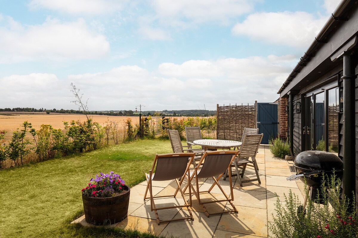 Linseed Barn by Stamford Holiday Cottages