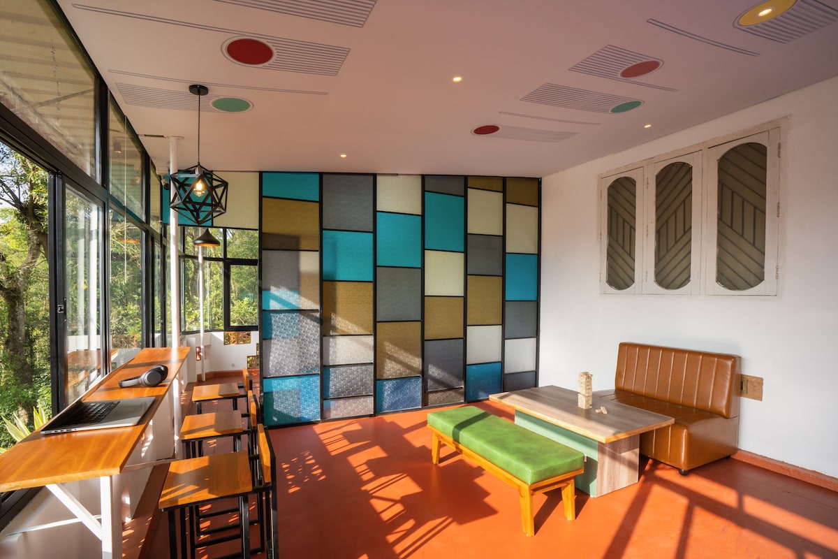 Zostel Coorg (Madikeri)| Room in independent Villa