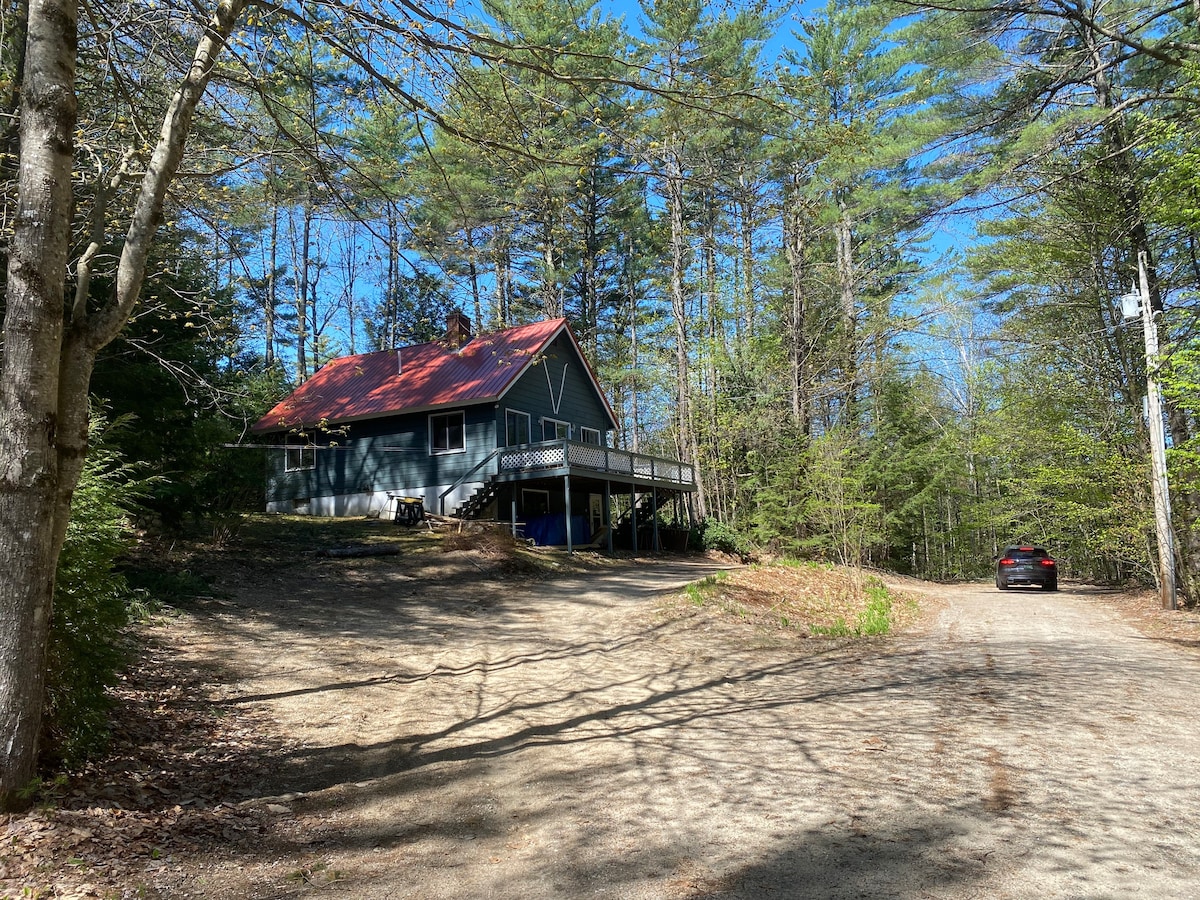 Chalet-NO cleaning FEES-on Mtn w/private Beach!