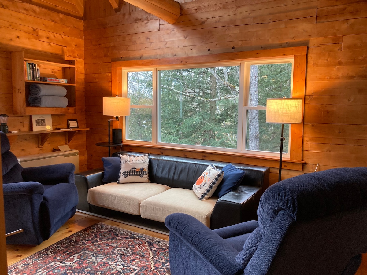 The Cabin on Moose River Farmstead