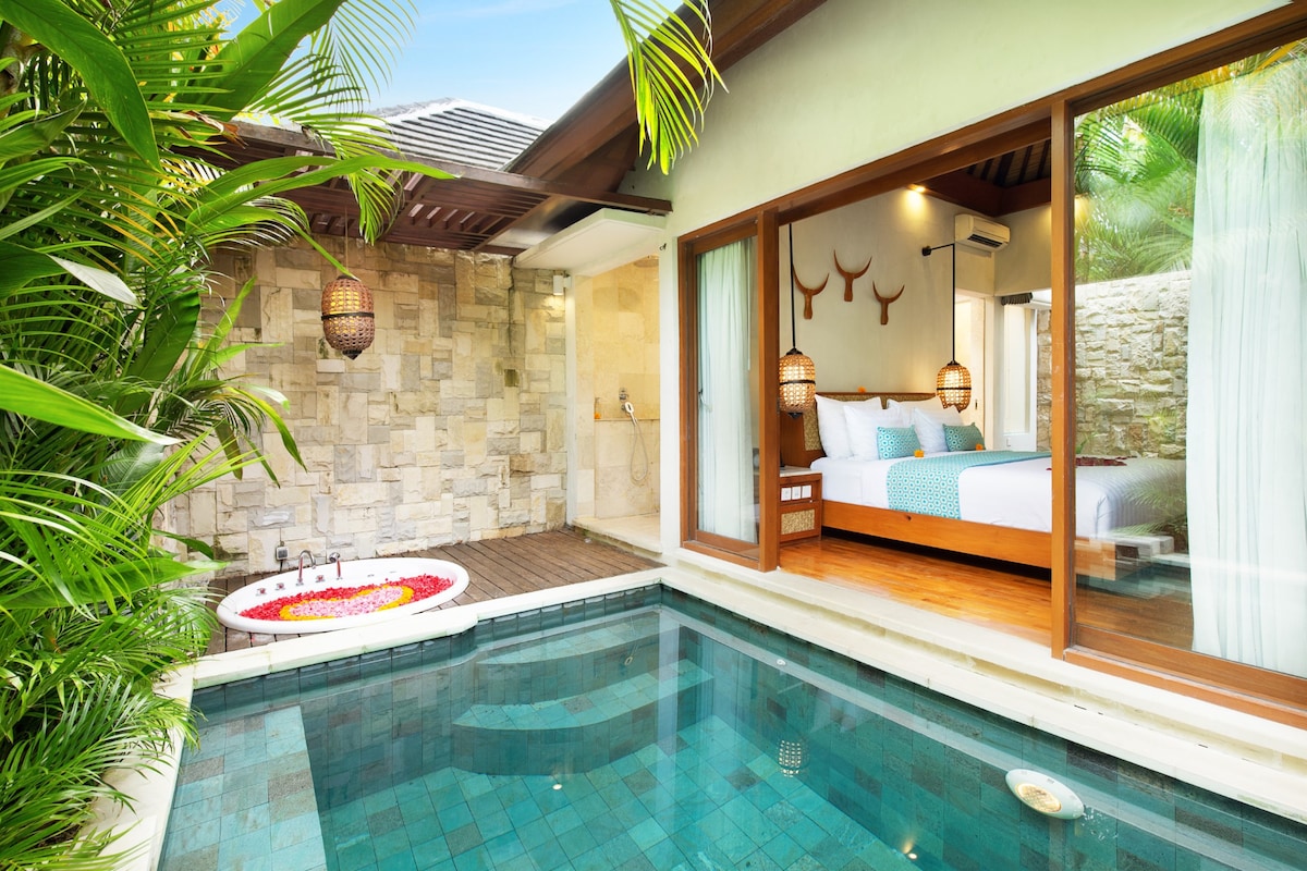 Embrace Modern Tropical Bliss for couple, Seminyak