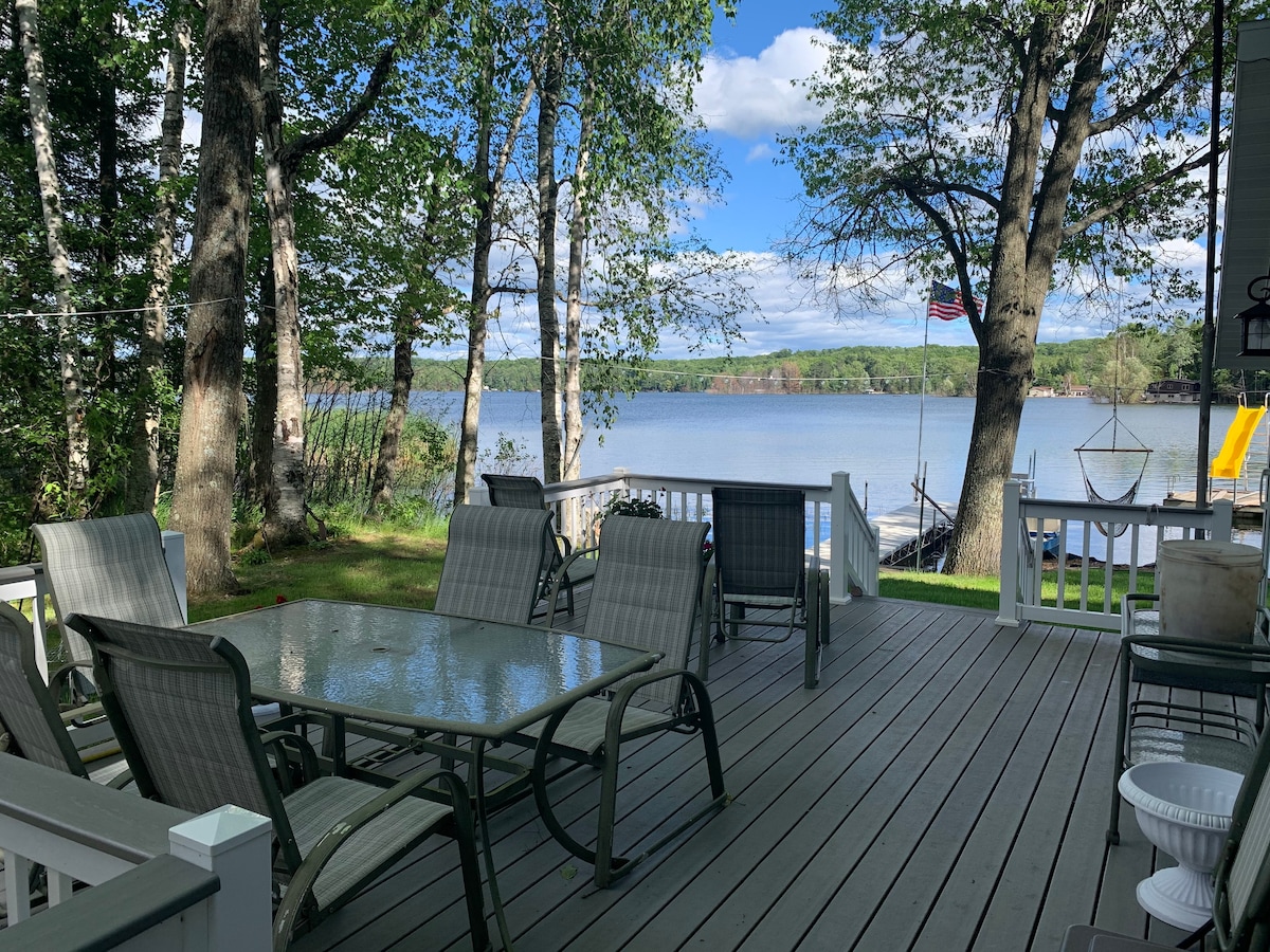 Creek Cide Cabin on Archibald Lake