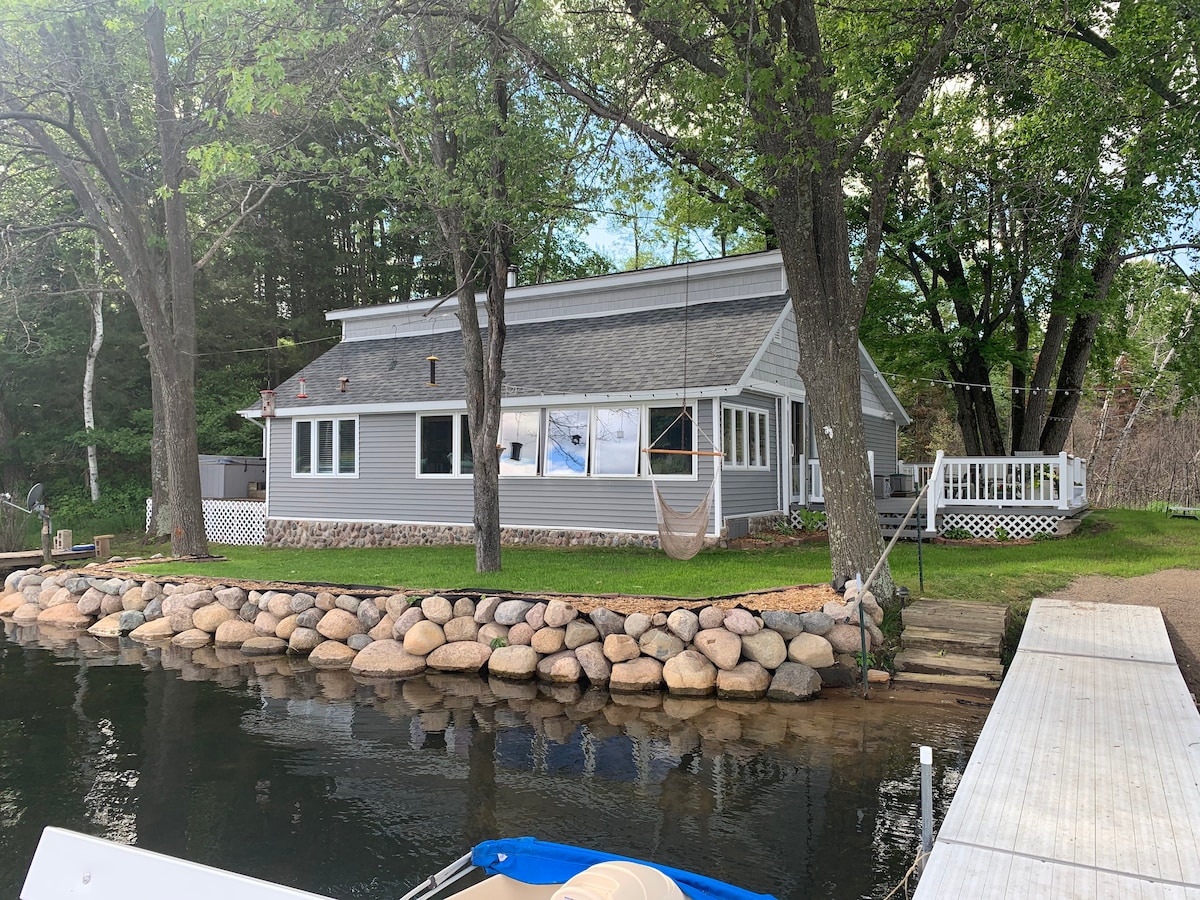 Creek Cide Cabin on Archibald Lake