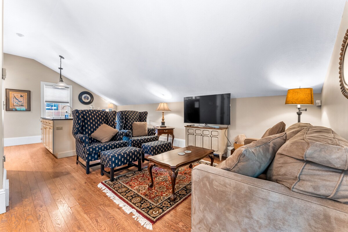 Lovely 1 bedroom Carriage House