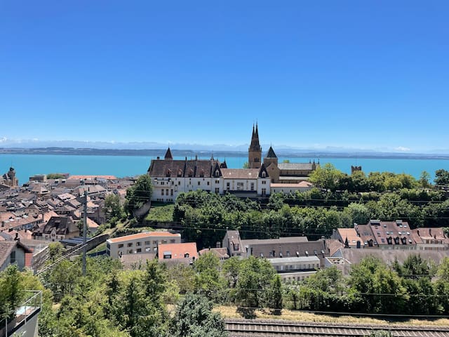 纳沙泰尔(Neuchâtel)的民宿