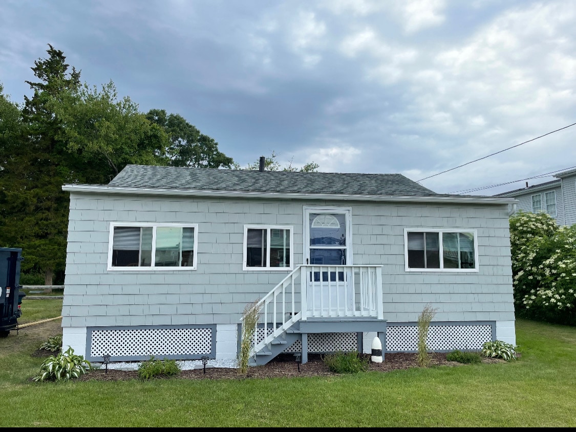 Entire Misquamicut Cottage