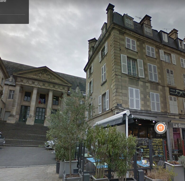 这间迷人的单间公寓位于波瓦捷（ Poitiers ）的中心地段