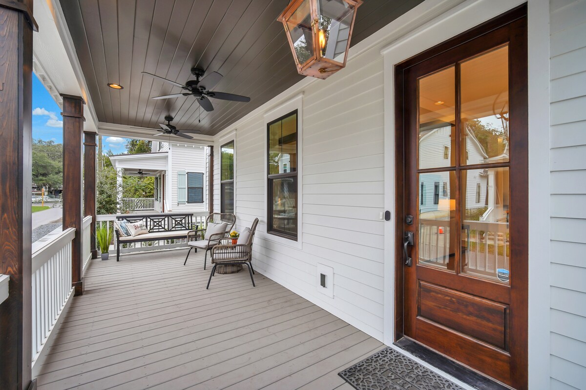 Brand New Home in Old Town Bluffton! Sleeps 6