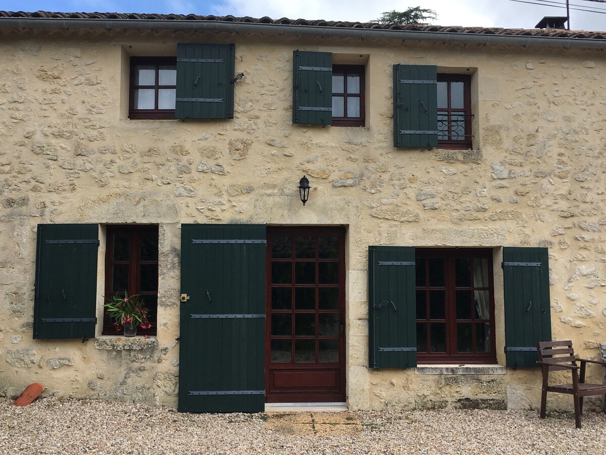 L'Olivier -Tranquil 2 Bedroom Stone Gite