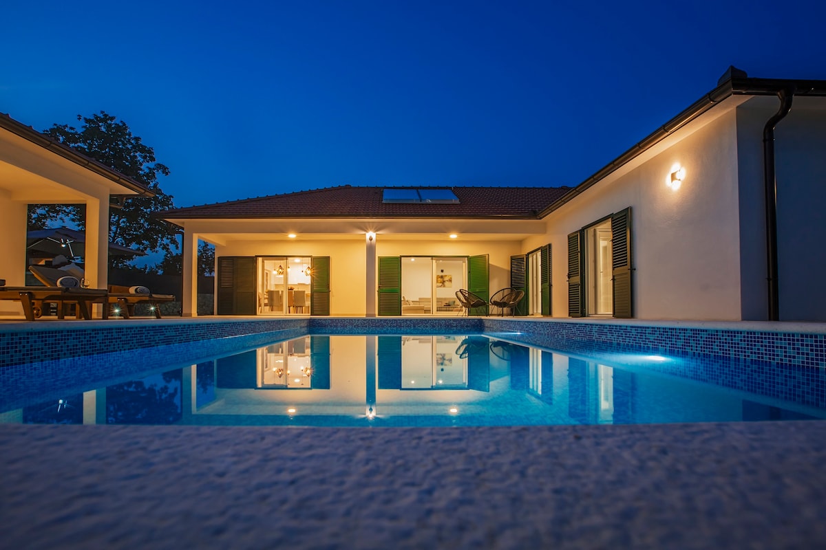 villa Dubravka -heated pool & suitable fr disabled