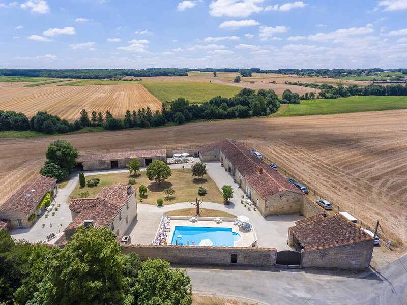 Gite de charme en campagne 45mn des plages