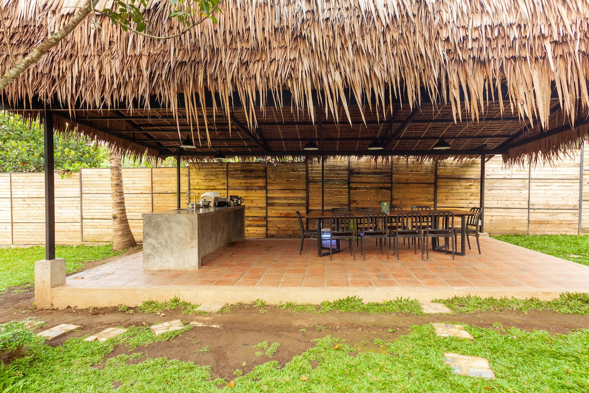 Cabin A Pahimis -私人带泳池和厨房，可供8人入住