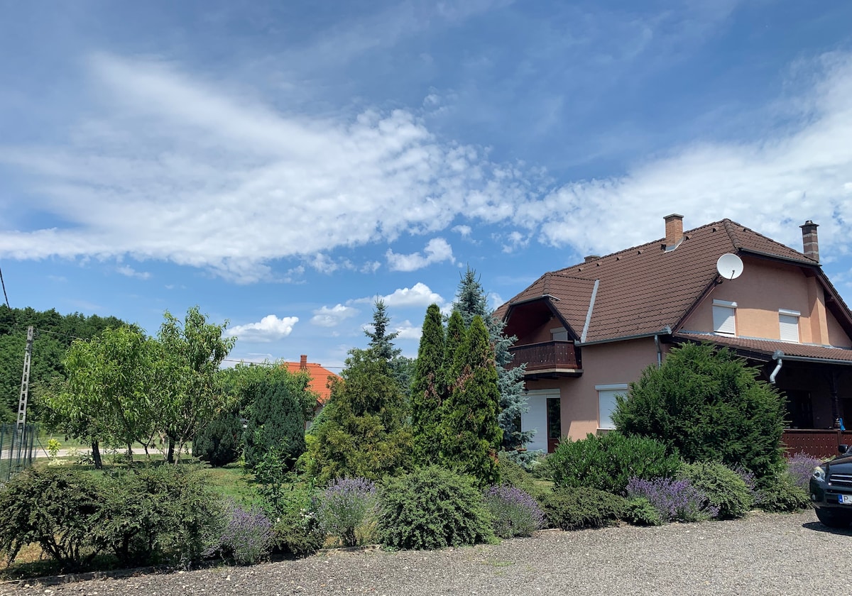 Enikő Guesthouse