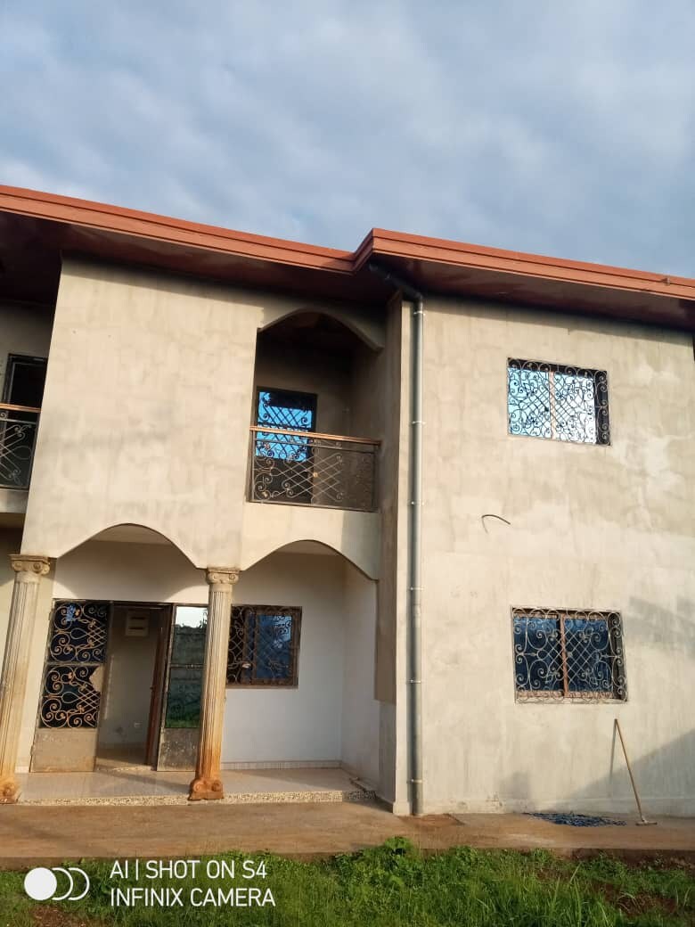 Cheerful 3 Bedroom Modern Duplex in gated Compound