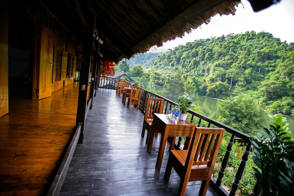 Ba Be Jungle Houses - Superior Family Room