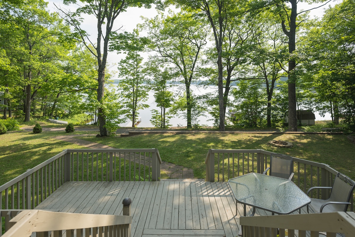 Lake Roland Recreation Cabin