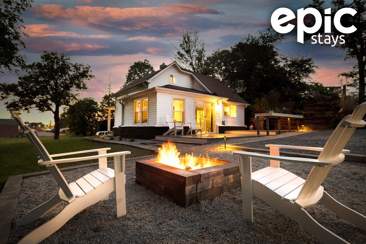 The Ames Retreat - Firepit | Downtown | Kitchen