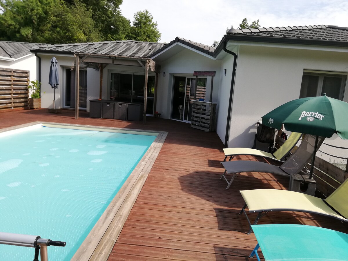 Maison entière au calme avec piscine chauffée