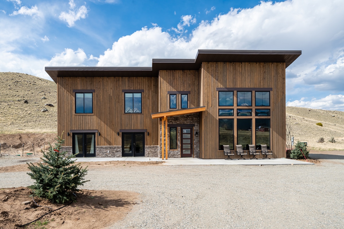 Paradise Lodge by Yellowstone National Park