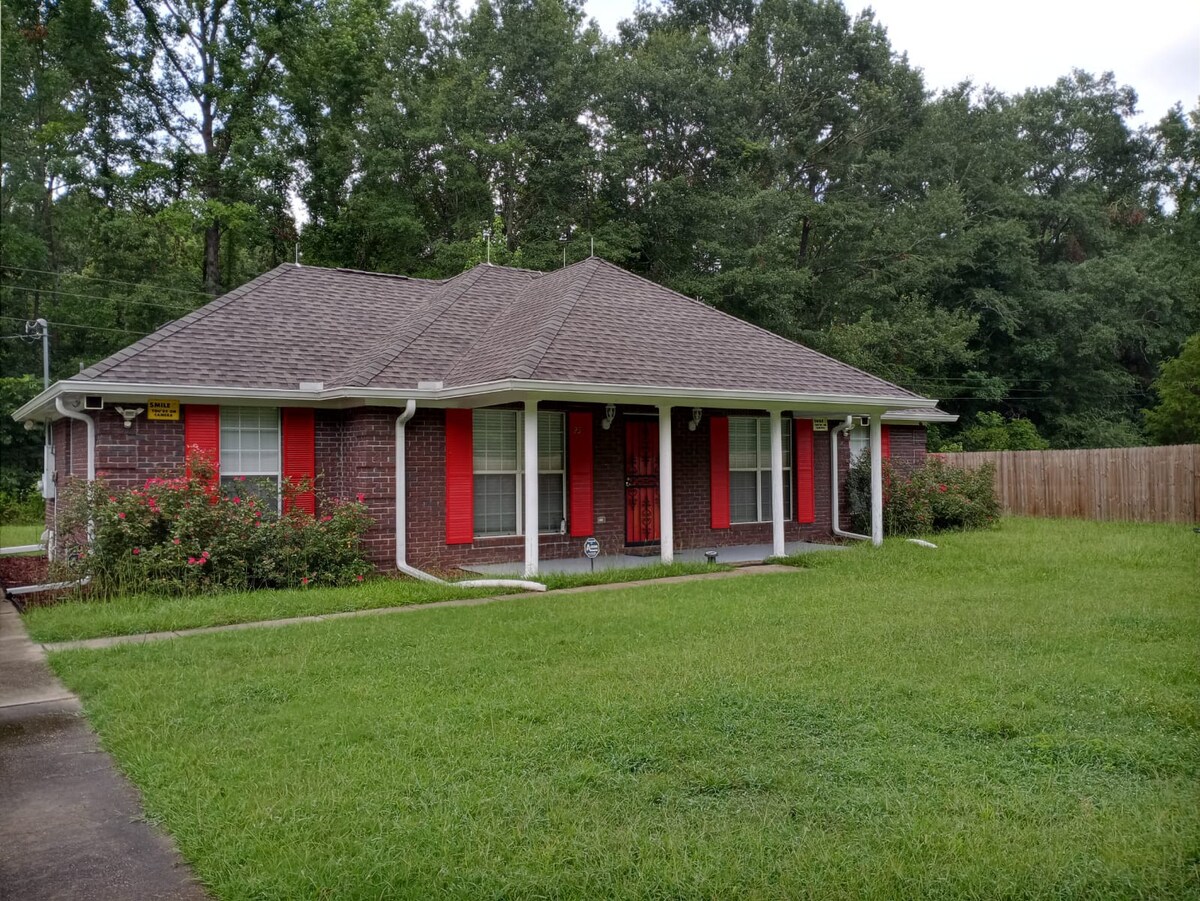 DAD's beautiful home at Historic Tuskegee!