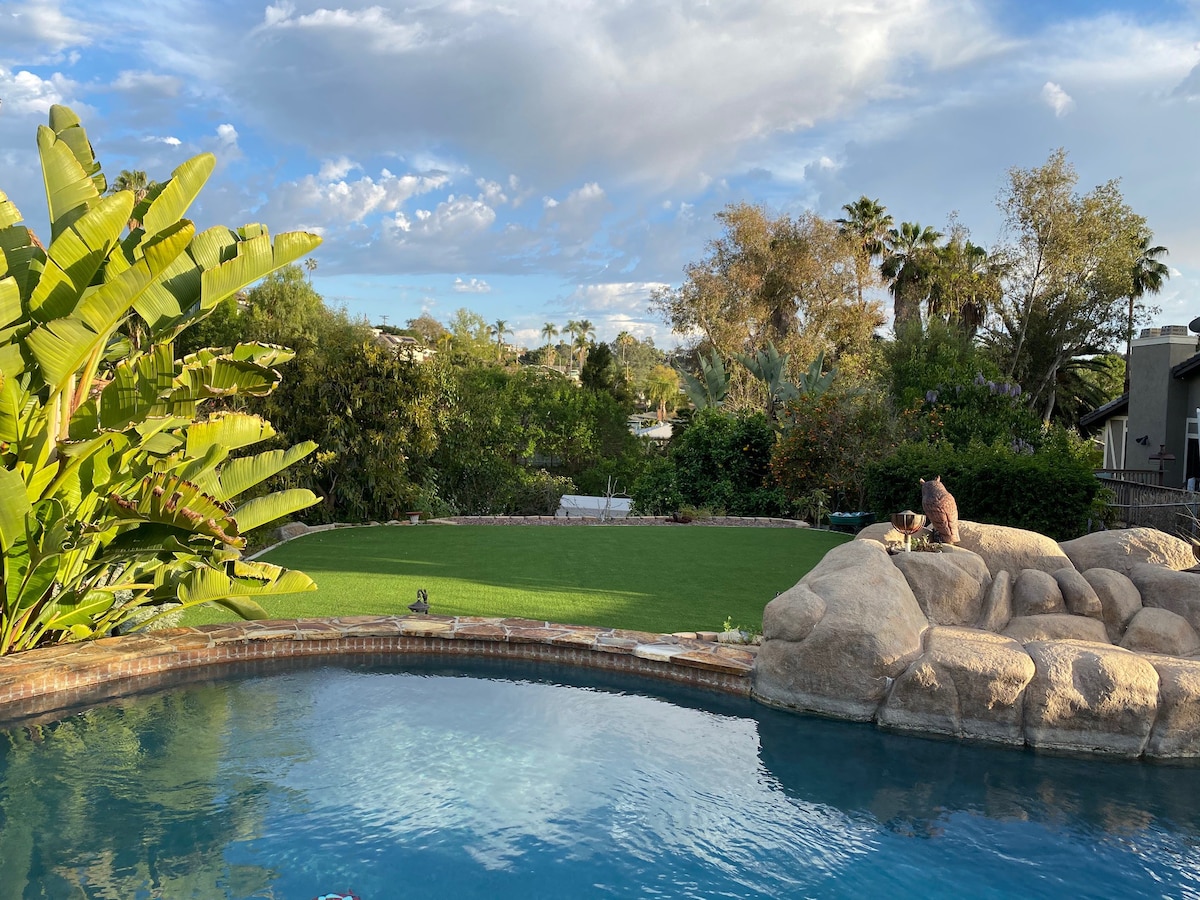 Fun Pool! BIG yard, Ht Tub, Kids Love It! Legoland