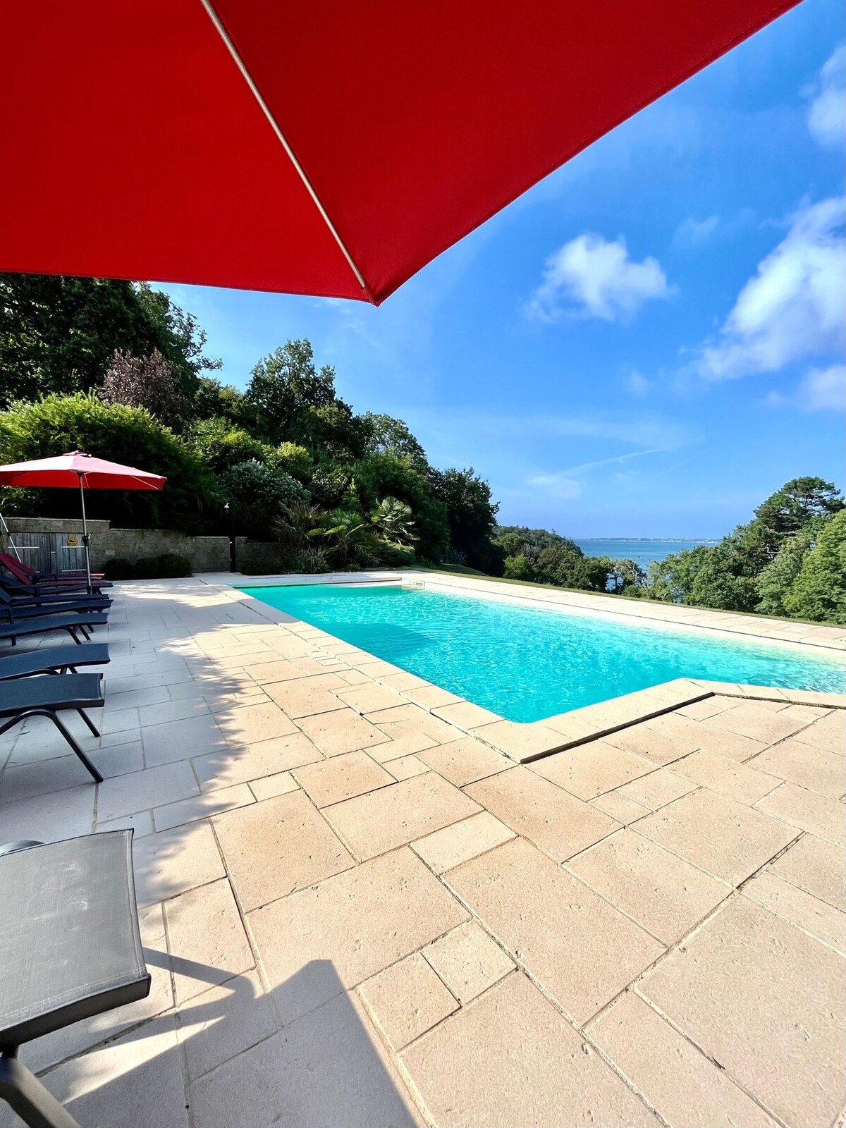 Maison vue mer sauna piscine dans parc de 7ha