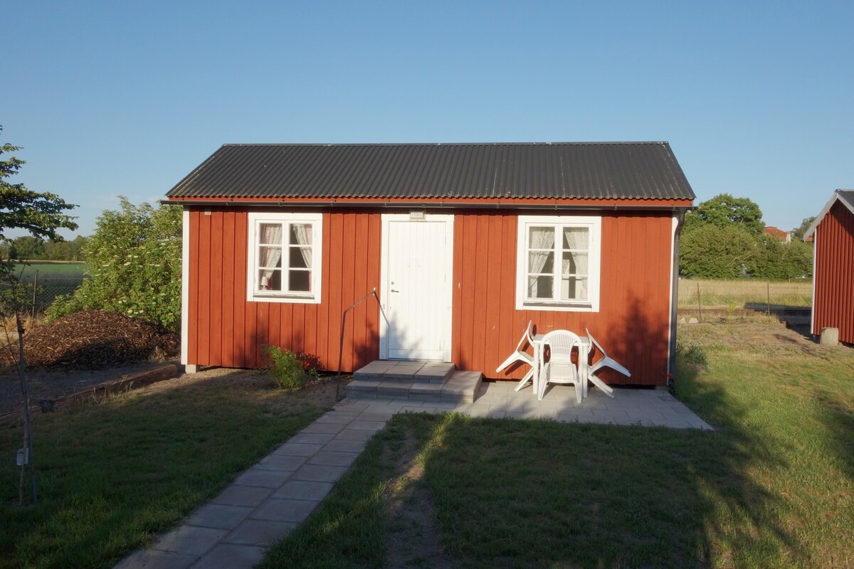 Rinkaby 21平方米的小型单独立小屋nr3