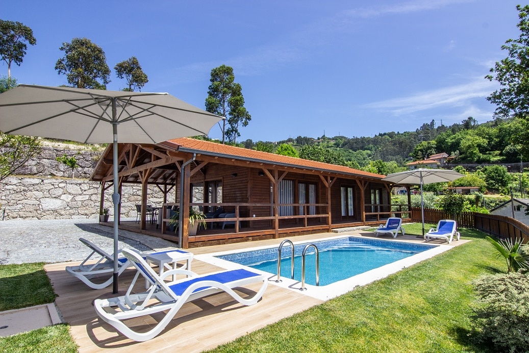 Bungalow com Piscina privada no Gerês