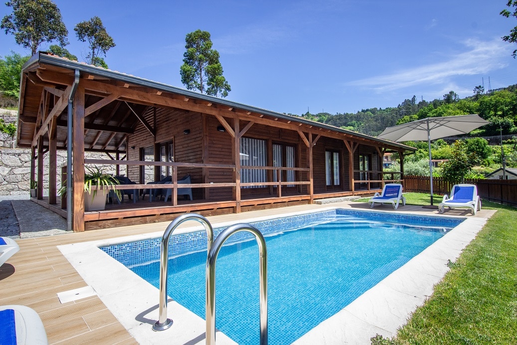 Bungalow com Piscina privada no Gerês