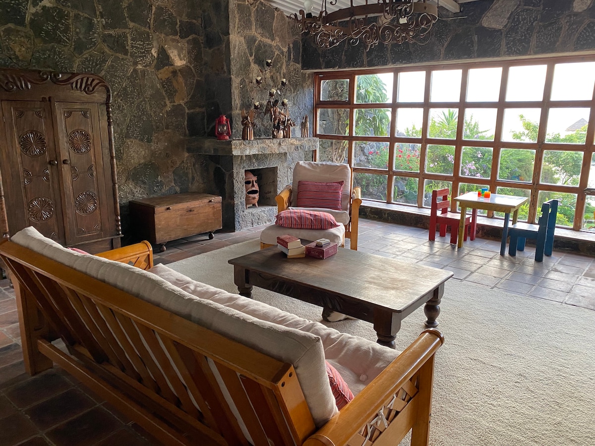 位于Lago Atitlán Cerro de Oro的漂亮小屋。