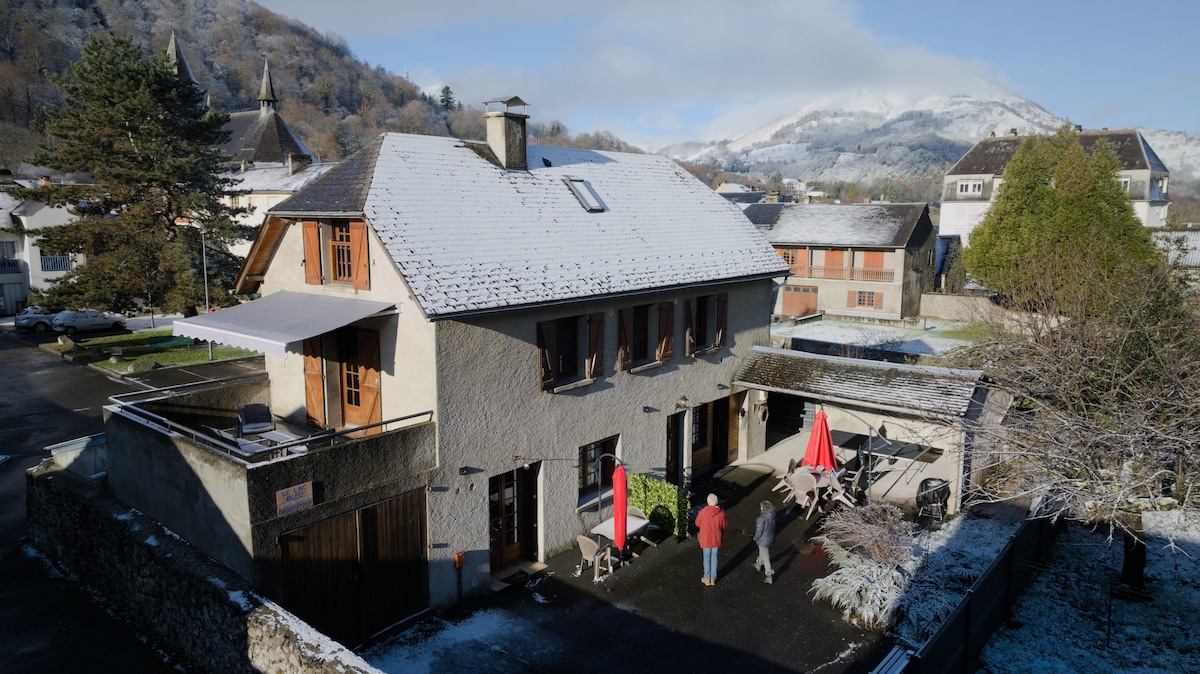 2-seater Studio in traditional house in Campan