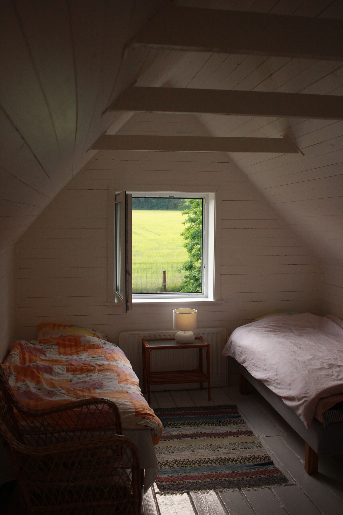 位于Österlen美丽大自然的舒适房源，靠近Kivik