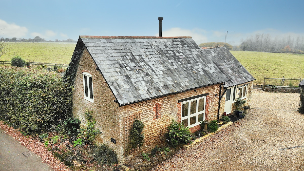 The Stone Barn - Rural Wiltshire豪华谷仓