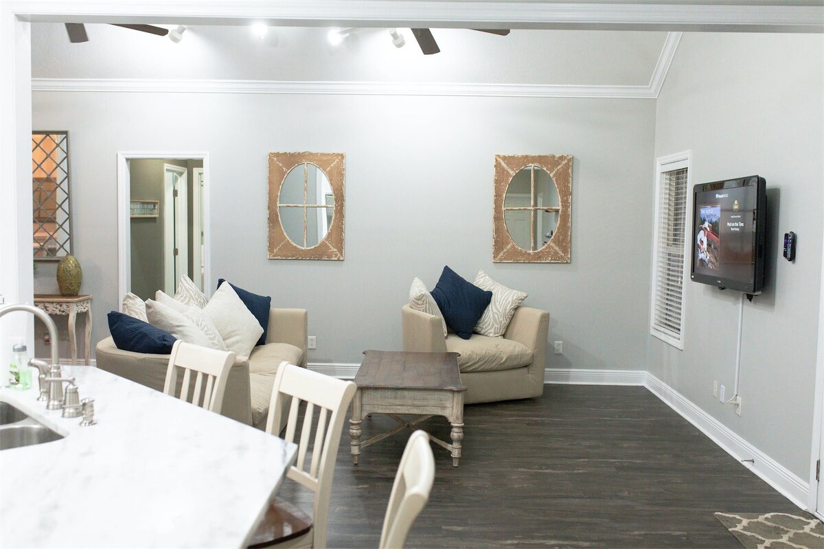 The Hideaway at Bullard Estates- bridal cottage