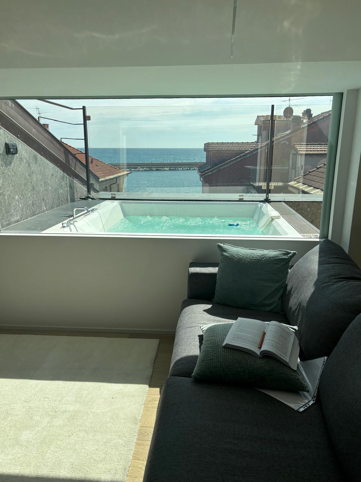 Doria house jacuzzi seaview